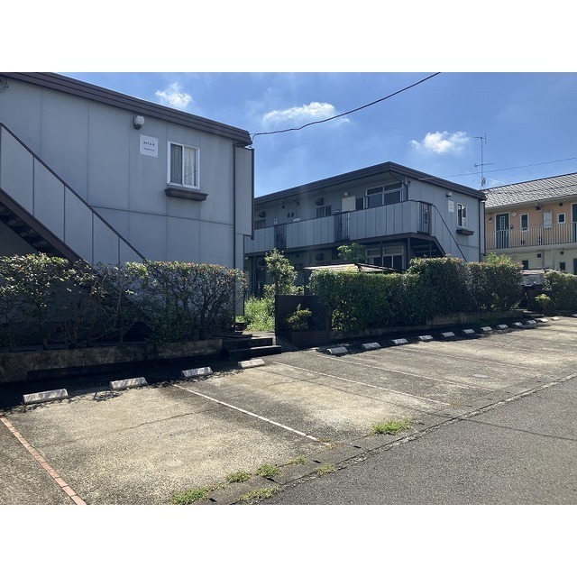 駐車場　平面駐車場に空きあります♪
