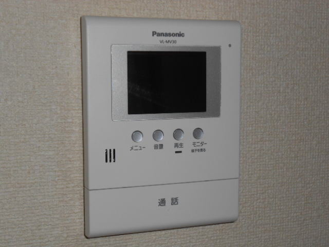 セキュリティ　カラーＴＶモニター付インターホン完備