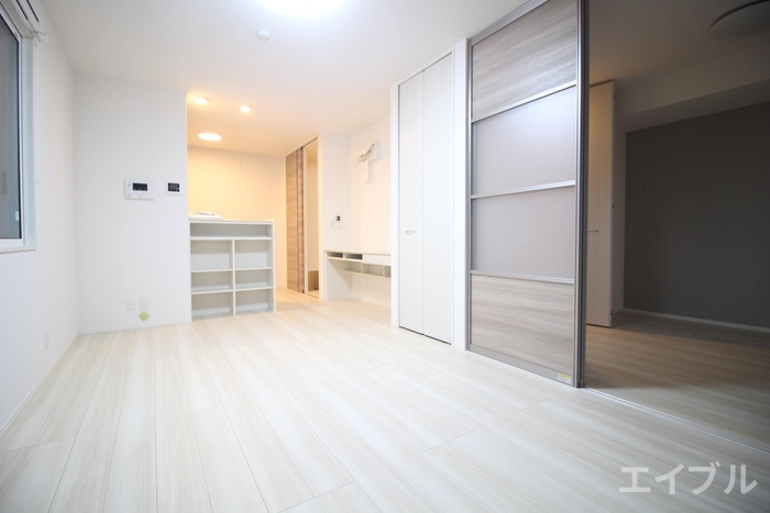 居室・リビング　別号室のお部屋です。