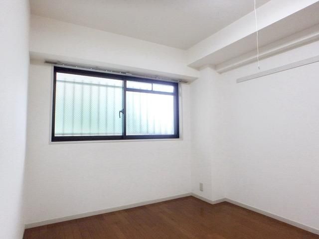居室・リビング　★洋室６帖★