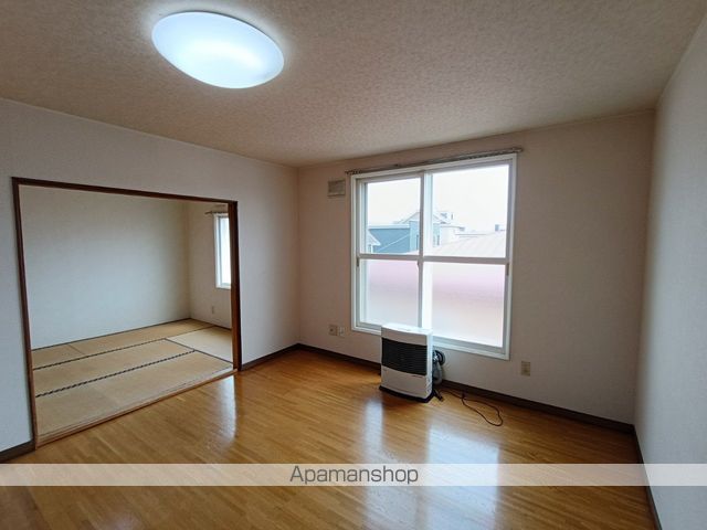 大場ハイツ2の居間写真
