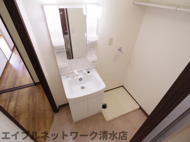 洗面設備　忙しい朝には欠かせない洗面所です