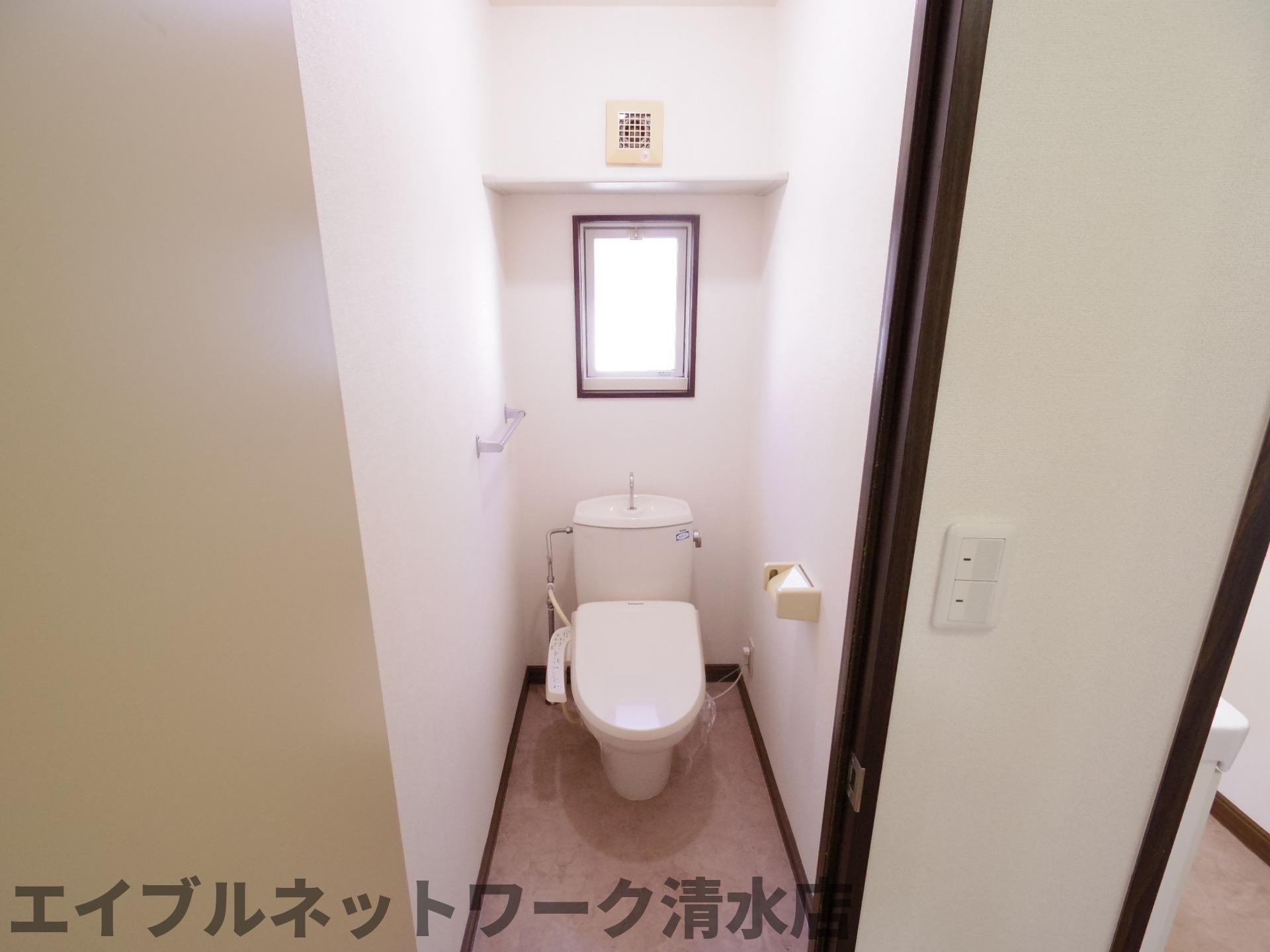 トイレ　コンパクトで使いやすいトイレです
