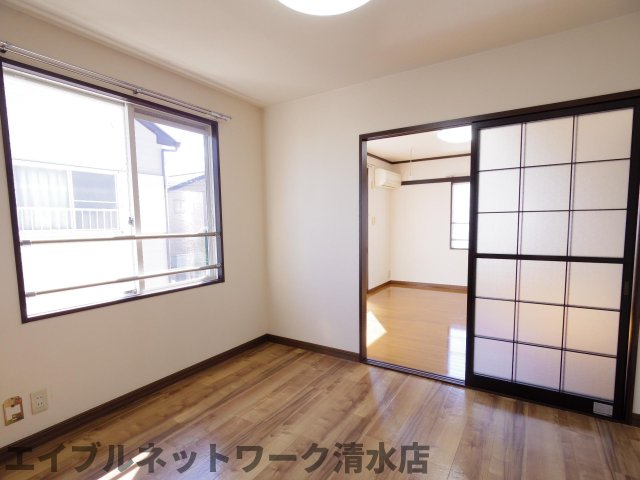 居室・リビング　使いやすい居間です