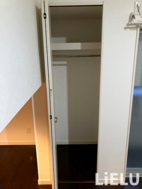 収納　同物件別部屋の写真になります