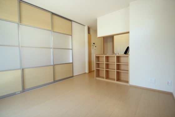 居室・リビング　※別部屋の写真です