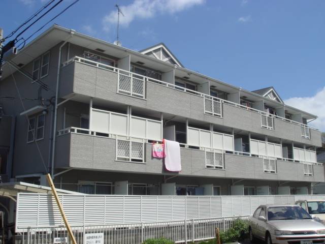 建物外観　メゾンフォレスタ
