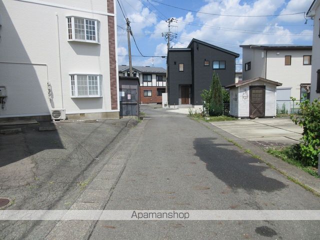 その他　周辺道路（その他）まで0m