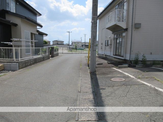 その他　周辺道路（その他）まで0m