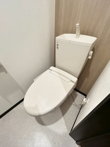 ＪＲ総武線 千葉駅 徒歩3分 3階建 築2年のトイレ写真