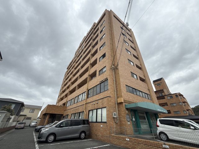 建物外観　ジヴェルニー岡田