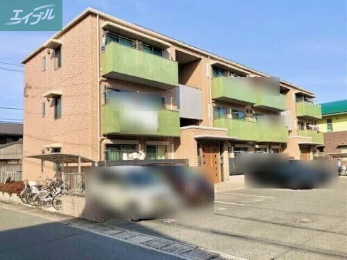 シャーメゾンANTICAの外観写真