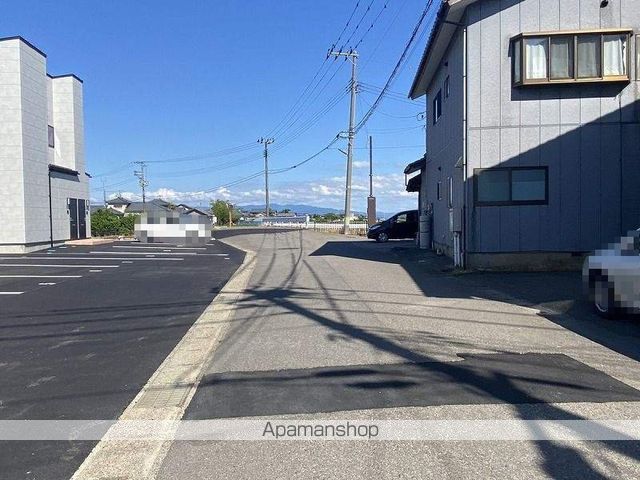 その他　前面道路（その他）まで0m