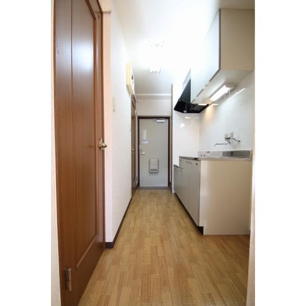 玄関　※他部屋参照