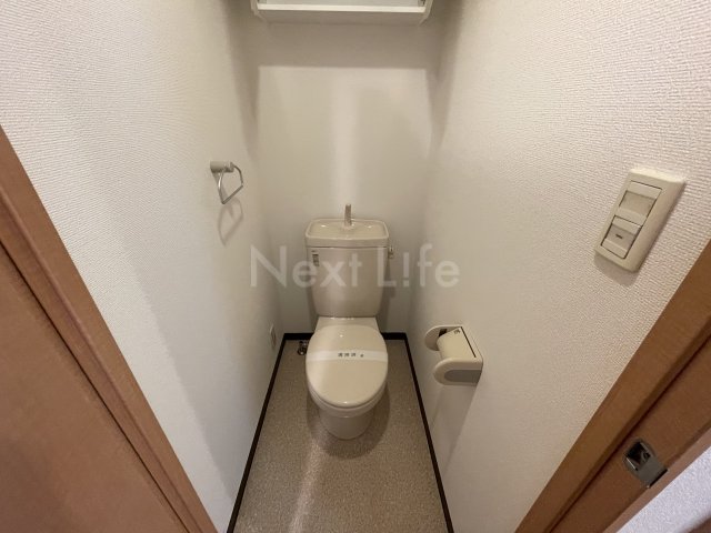 アザレケーのトイレ写真