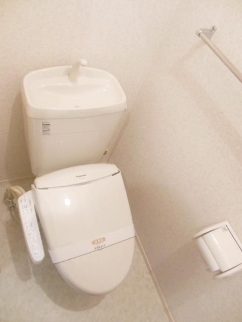 トイレ　＊お部屋探し、ご内見のご希望はタウンハウジング八王子店で！