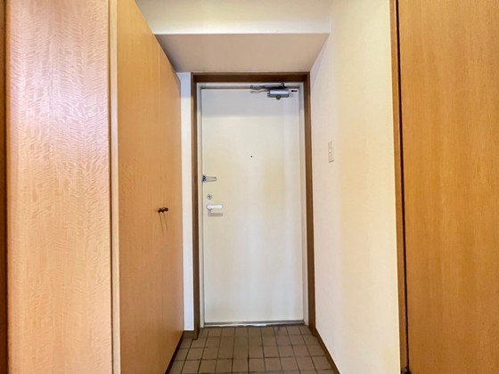 玄関　※別部屋の写真です