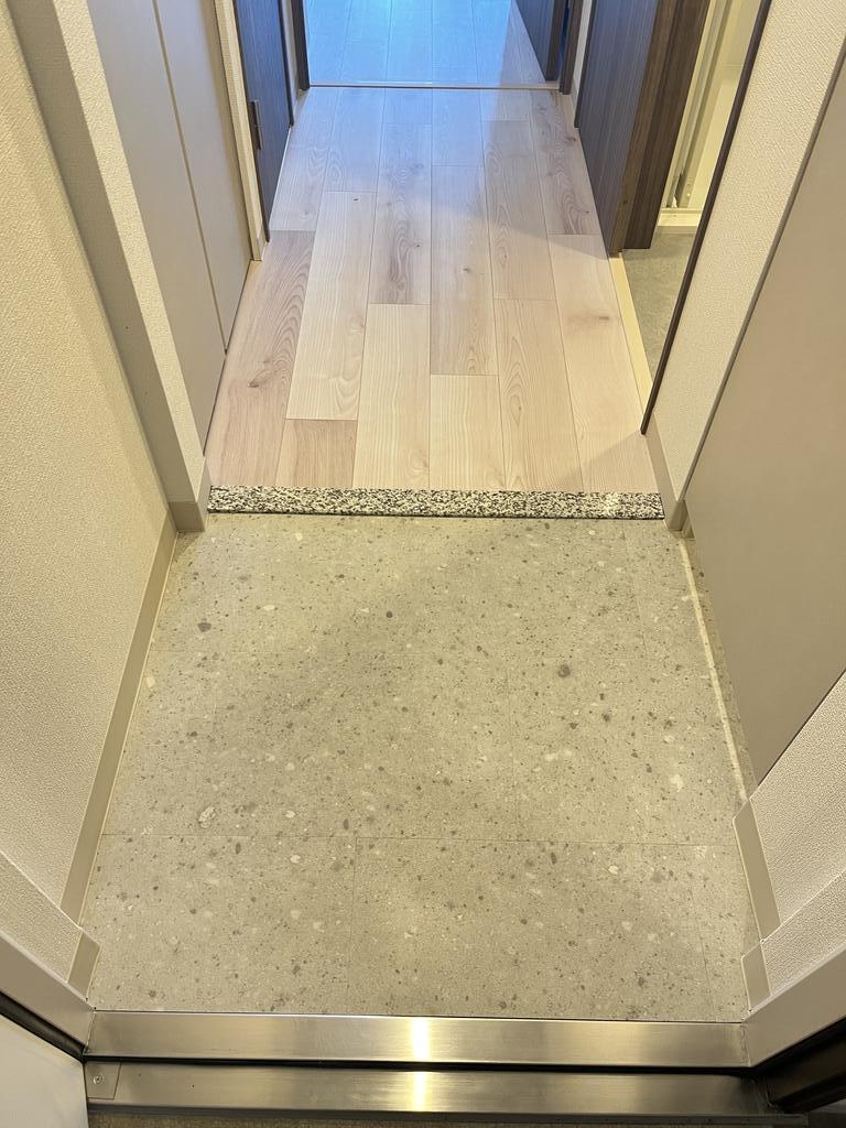 玄関　※同建築物別部屋(同仕様)