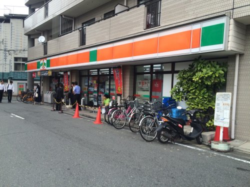 コンビニ　サンクス西三荘店（コンビニ）まで151m