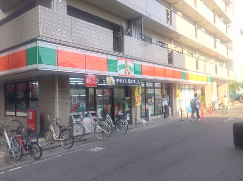 コンビニ　サンクス西三荘店（コンビニ）まで111m