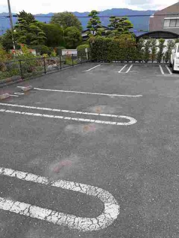 駐車場　カースペースがあります