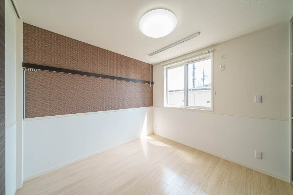 その他部屋・スペース　洋室部分・日当たり良好なお部屋です♪