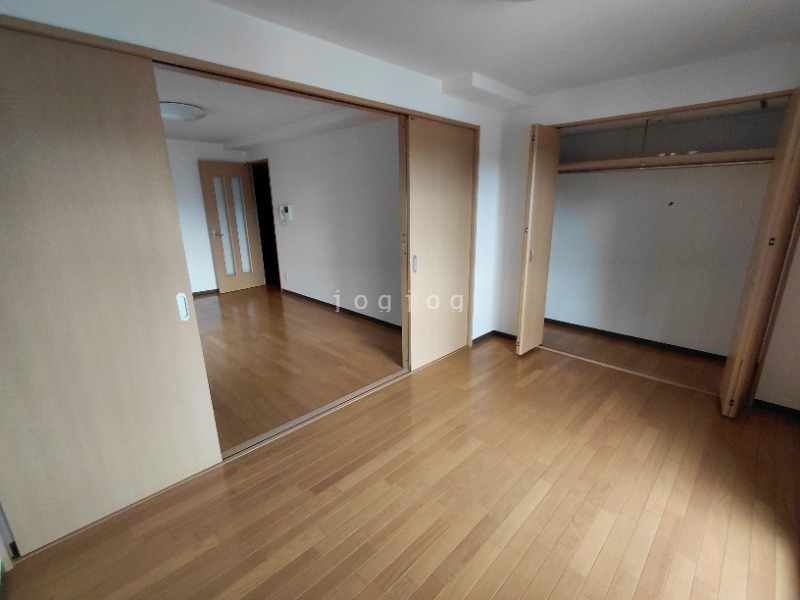 その他部屋・スペース　日当たりの良い明るいお部屋です。