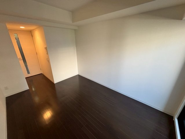 居室・リビング　同物件別部屋写真
