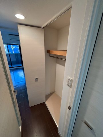 収納　同物件別部屋写真