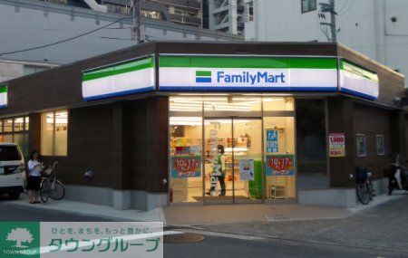 コンビニ　ファミリーマート西淀川柏里店（コンビニ）まで200m