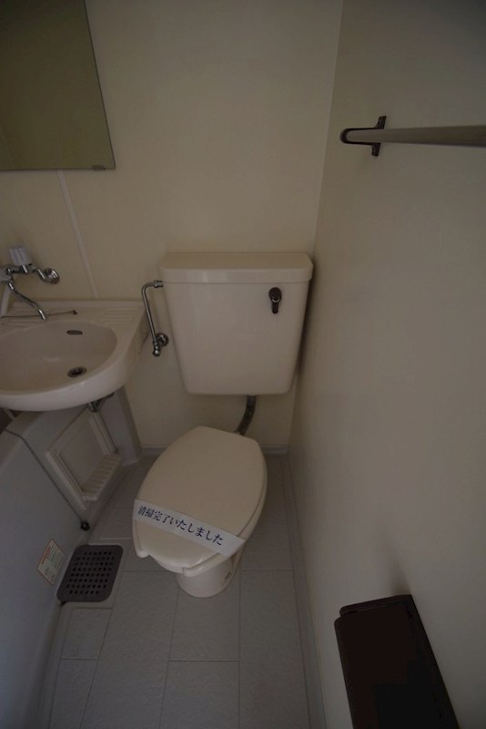 トイレ　別部屋参考写真
