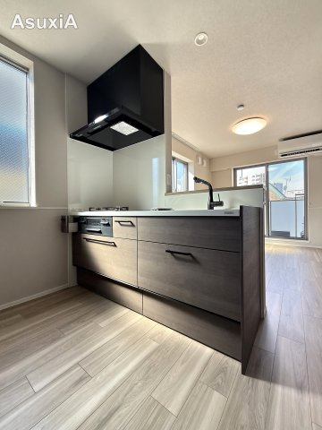 キッチン　別タイプのお部屋の写真です