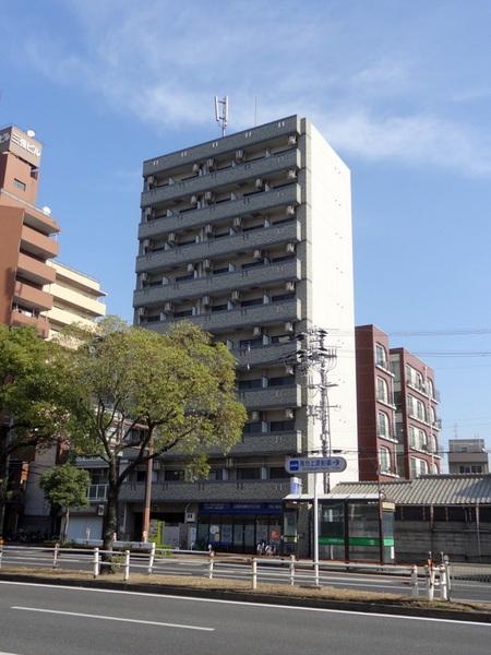 建物外観　★大通りの目立つ外観★