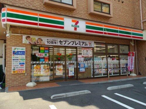 コンビニ　セブンイレブン広島宇品御幸店（コンビニ）まで147m