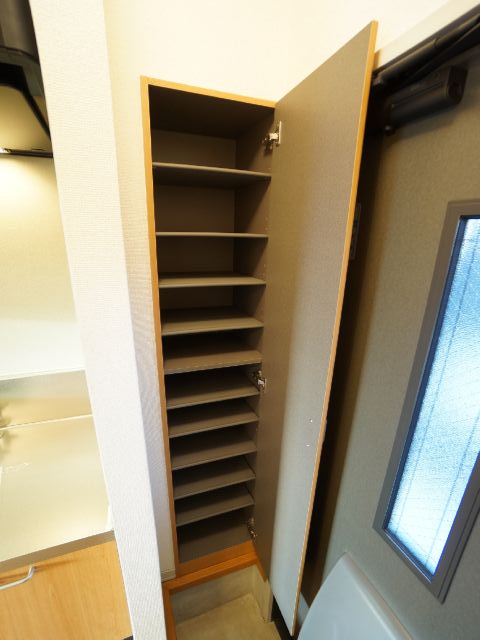 玄関　シューズボックスです。