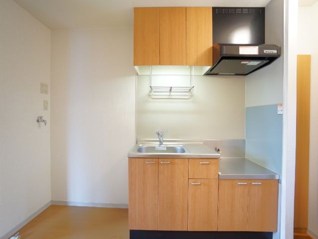 キッチン　２口のガスコンロが置けるキッチン。お料理好きな方はぜひ！