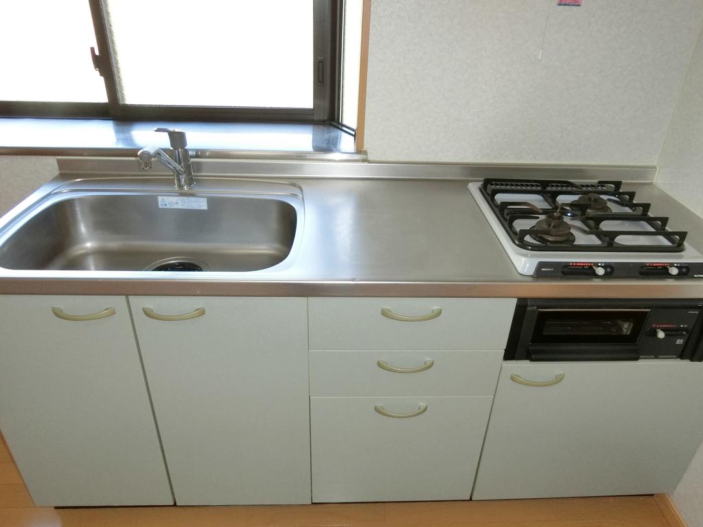 ラッフルズコートのキッチン写真