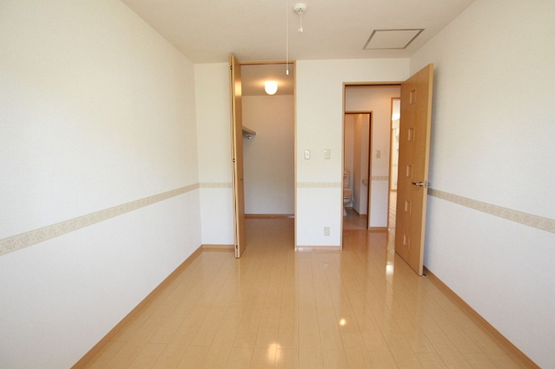 その他　洋室６帖
