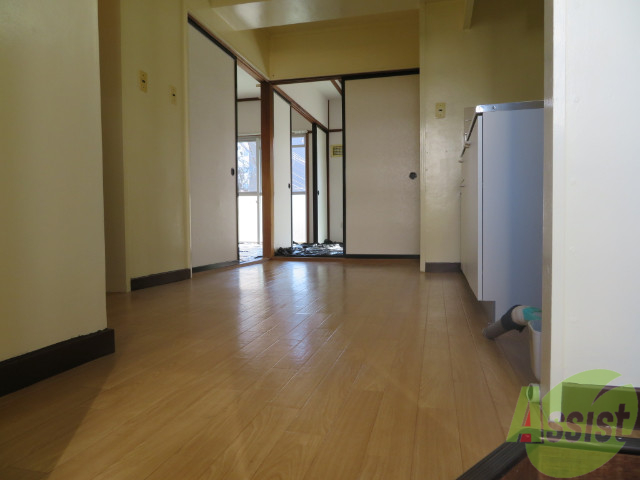 玄関　玄関から見ても、とても広いのがわかりますね。