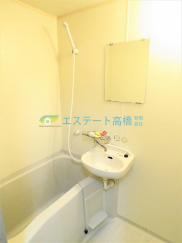 バス・シャワールーム　日々の疲れを癒すお風呂付です