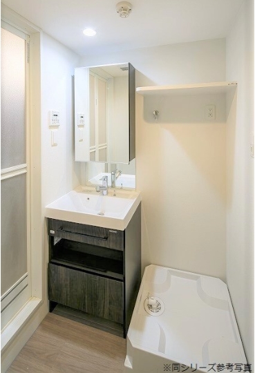 洗面設備　同シリーズ参考写真