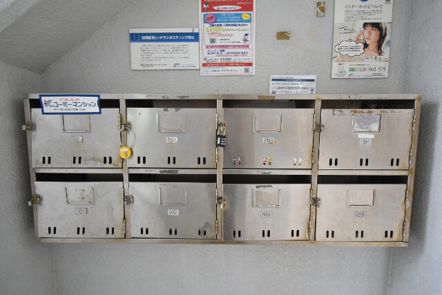 エントランス　集合郵便受け