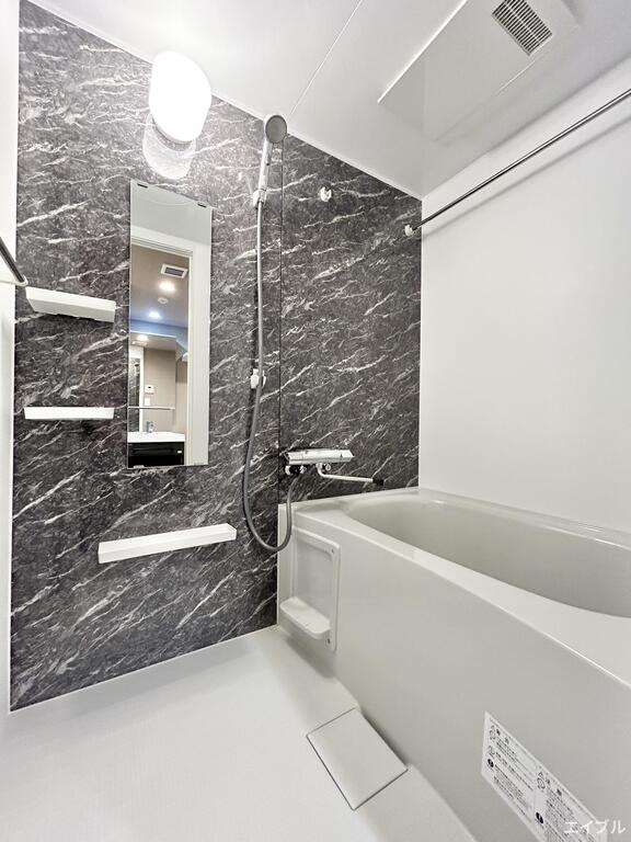 バス・シャワールーム　写真はモデルル－ム