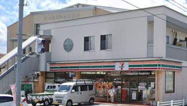 コンビニ　セブンイレブン（コンビニ）まで250m