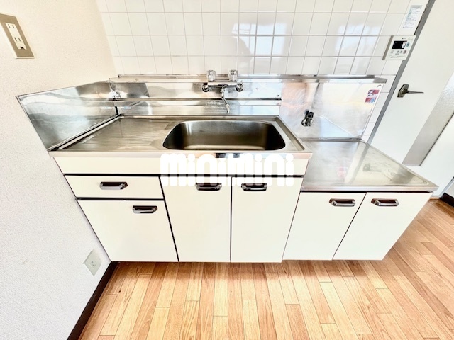 キッチン　使いやすい広めのシンク。