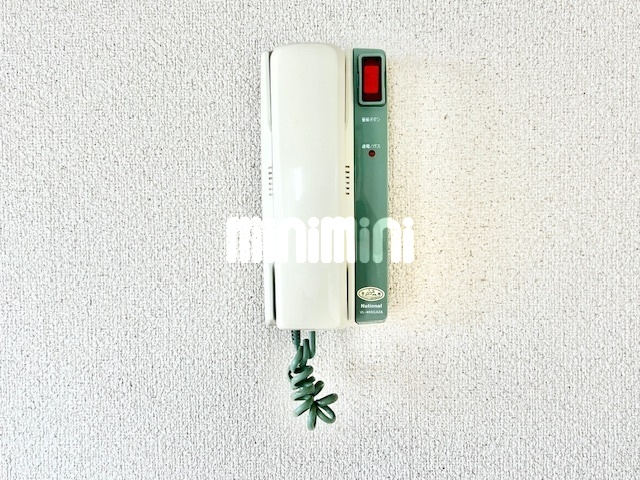 セキュリティ　インターホン付きです。