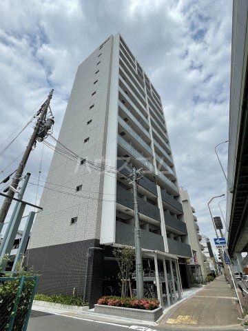 名古屋市北区清水のマンションの建物外観