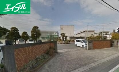 中学校　岡山市立高松中学校（中学校）まで1330m