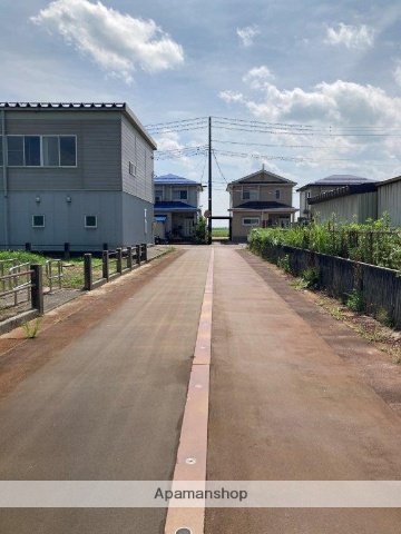 その他　前面道路（その他）まで0m