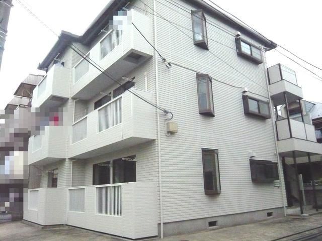 川崎市中原区新城中町のマンションの建物外観